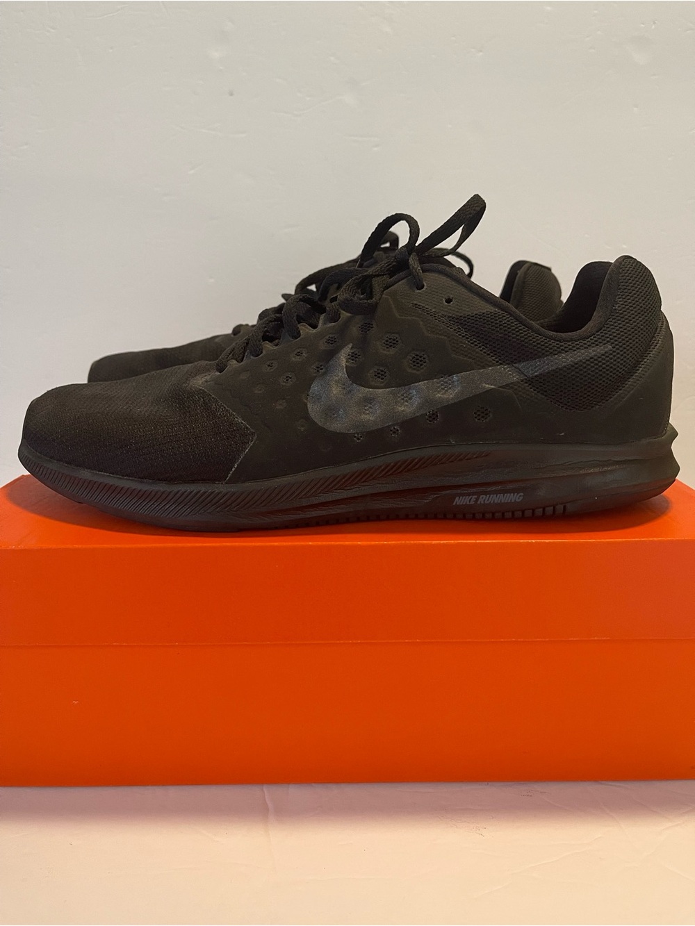 Nike Downshifter 7 All Black Running Shoes Mens Size 11.5 Athletic Sportscore
